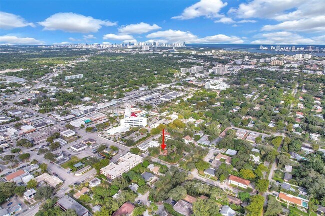 Building Photo - 12287 NE 7th Ave