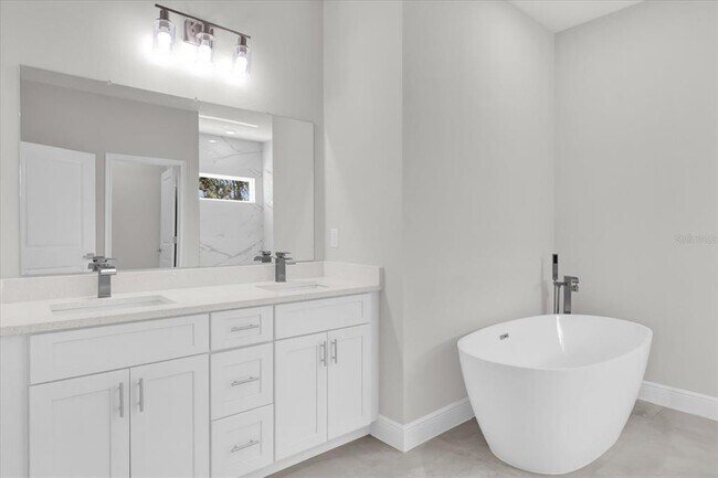 Building Photo - 15684 SW 37th Cir