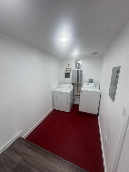 Building Photo - 3709 Merrimac Ave