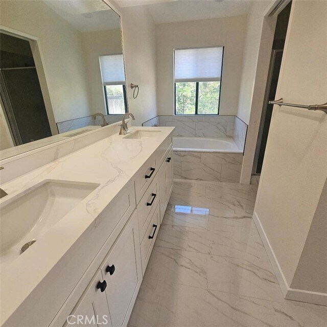 Building Photo - 2951 Wimbledon Dr