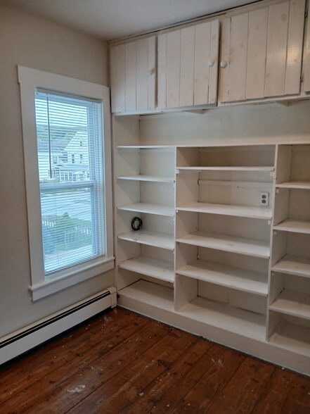 Primary Photo - 112 Library Ave