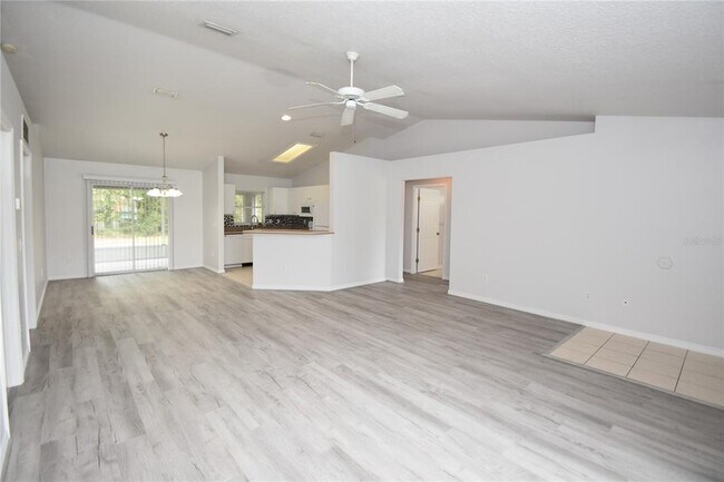 Building Photo - 6 Rosedale Pl