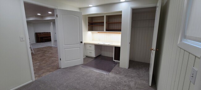 Entryway/Office - 7438 S Camelback Cir