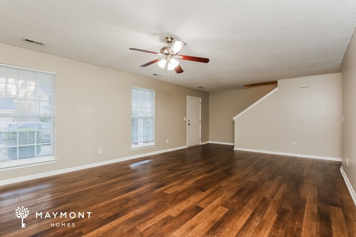 Building Photo - 134 Trickle Dr