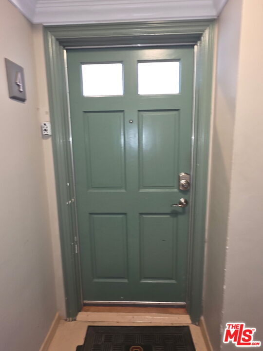 Building Photo - 670 Broadway St