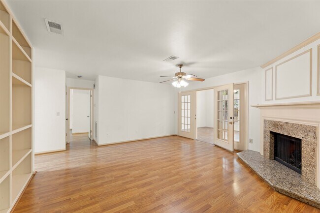 Building Photo - 38 Tall Sky Pl