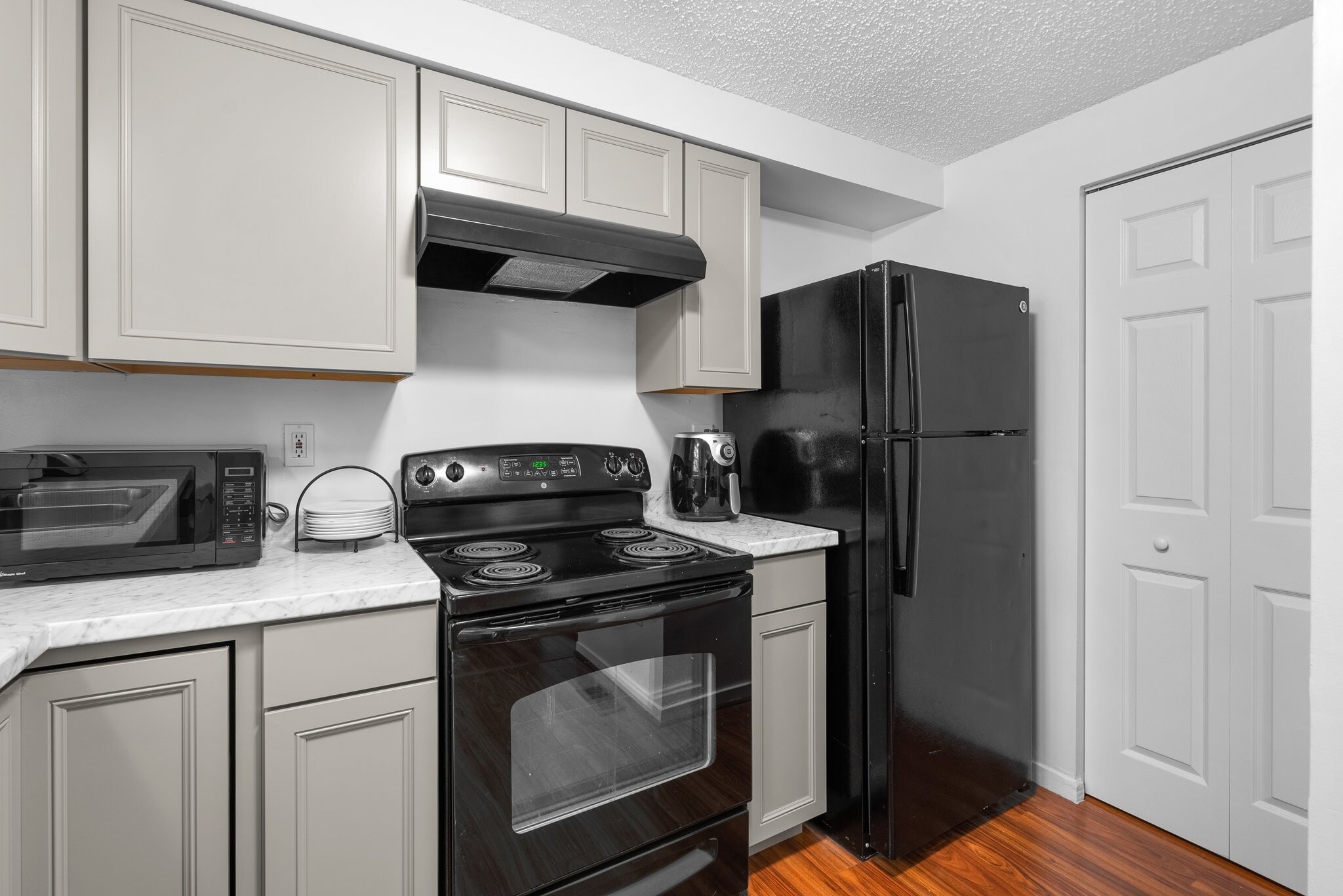 Kitchen - 6602 Seat Pleasant Dr