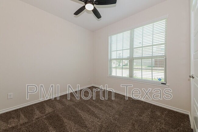 Building Photo - 2292 Jasper Dr