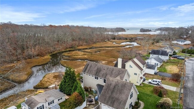 Building Photo - 33 Marshfield Rd