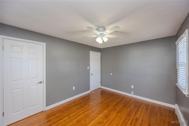 Building Photo - 3582 Upper Mountain Rd