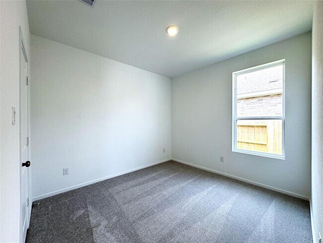 Building Photo - 6815 Harvest Wheat Ln