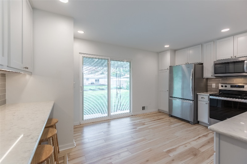 Building Photo - 213 Highland Dr