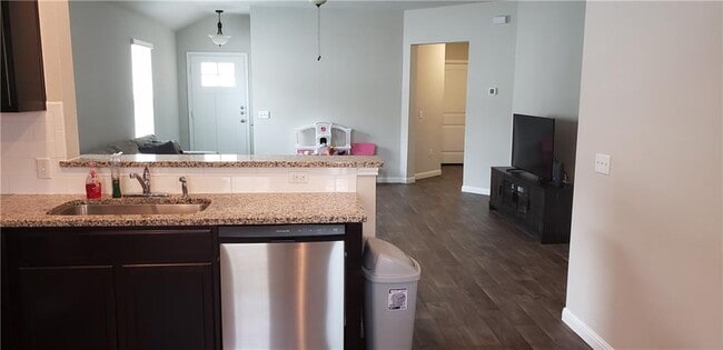 Building Photo - 140 Feather Grass Ave