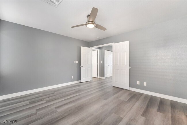 Building Photo - 11981 Fairfax Ridge St