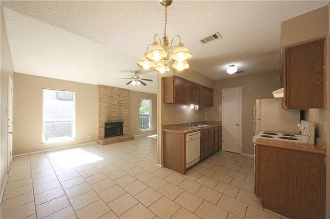Building Photo - 9802 Brasher Dr