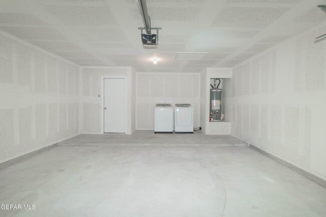 Building Photo - 5112 Joe Castillo St