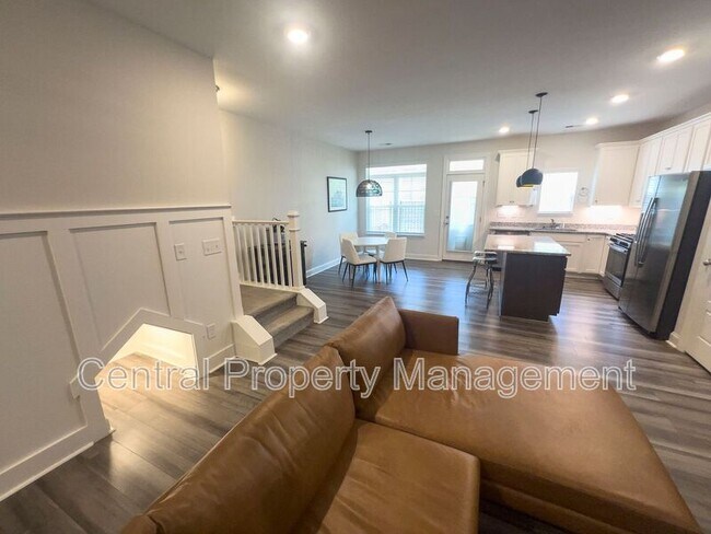 Building Photo - 22 Camden Wds Trl
