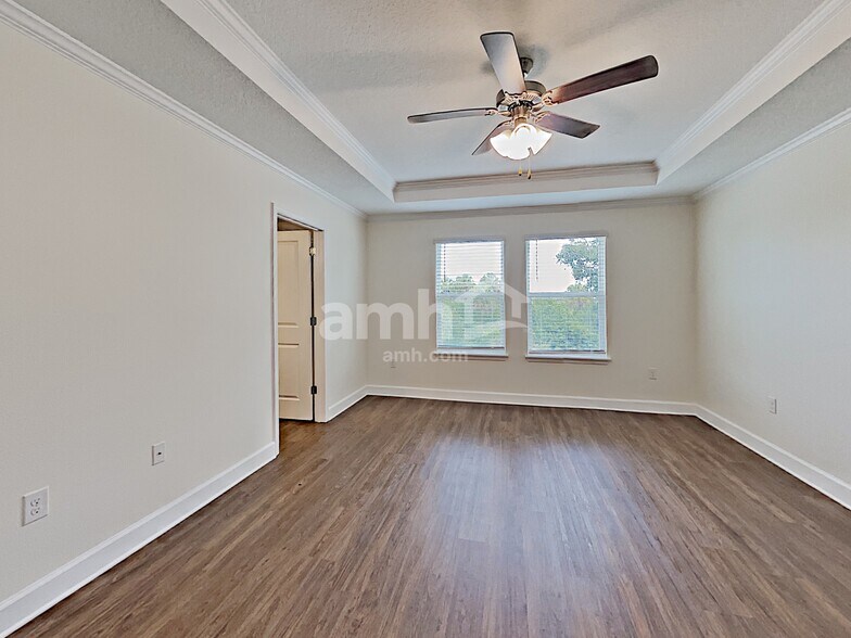 Building Photo - 4659 Reisswood Loop