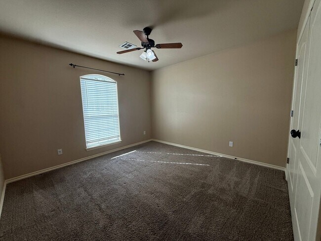 Building Photo - 13167 E 131st St N