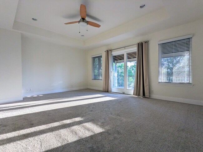 Building Photo - 6815 Bayridge Ter