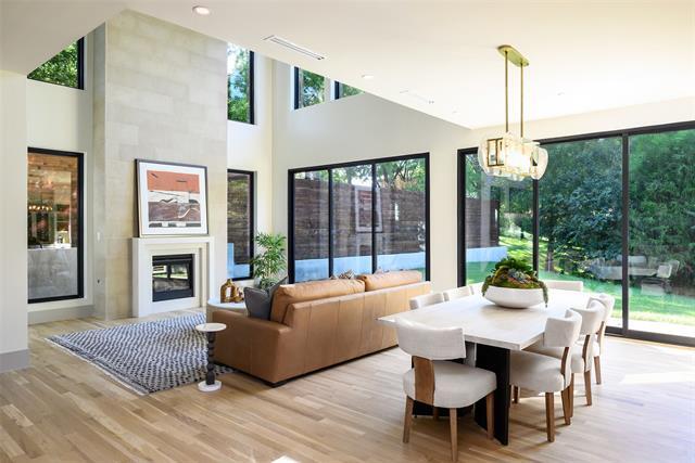 Building Photo - 6984 Santa Barbara Dr