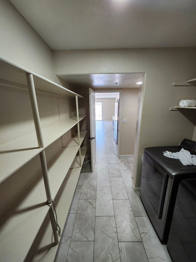 Building Photo - Beautiful 5 Bedroom House fully remodeled....