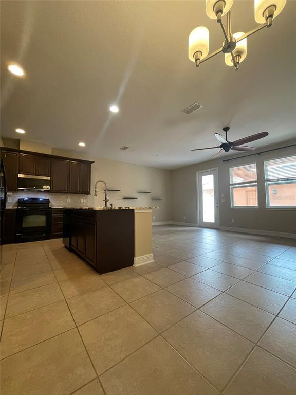 Building Photo - 439 Ellis Square Ct