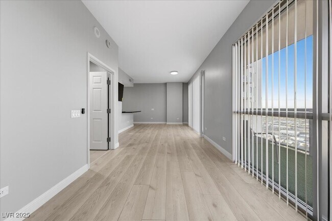 Building Photo - 200 W Sahara Ave