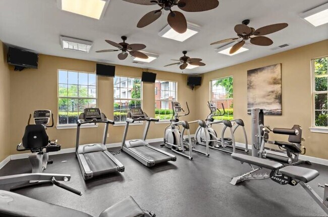 Building Photo - 405 Philip Blvd