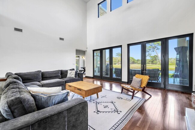 Building Photo - 1393 Sunset Beach Dr