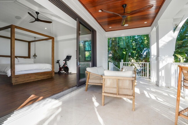 Building Photo - 19471 Harbor Rd S