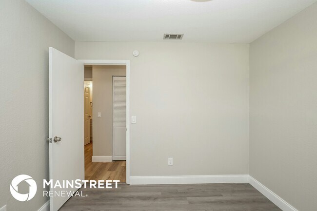 Building Photo - 1197 Topliff Cir NE