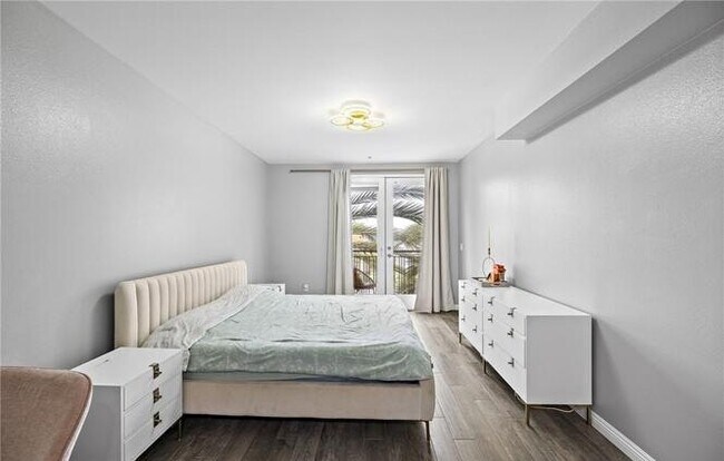 Building Photo - 1801 E Katella Ave