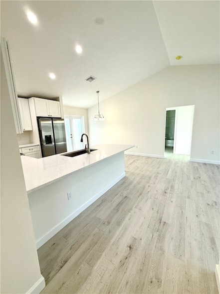 Building Photo - 1635 22nd Ave SW