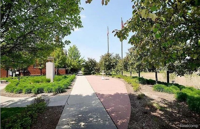 Building Photo - 3202 Camden Dr
