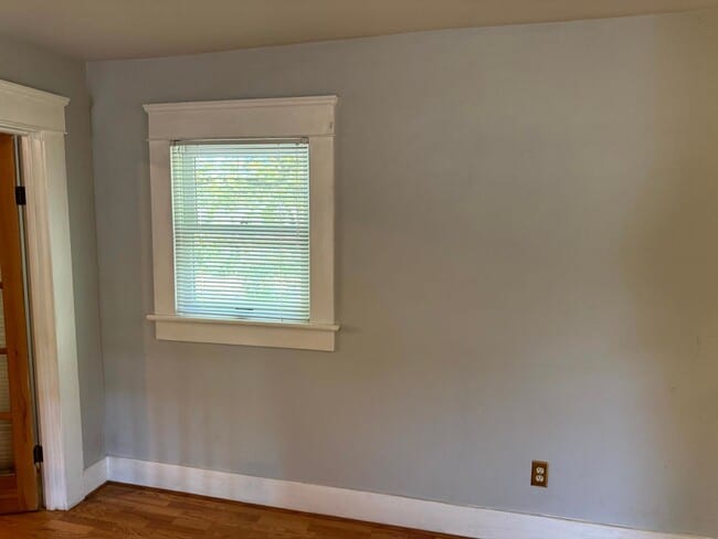 Building Photo - 4 Bedroom House Near Downtown Eugene