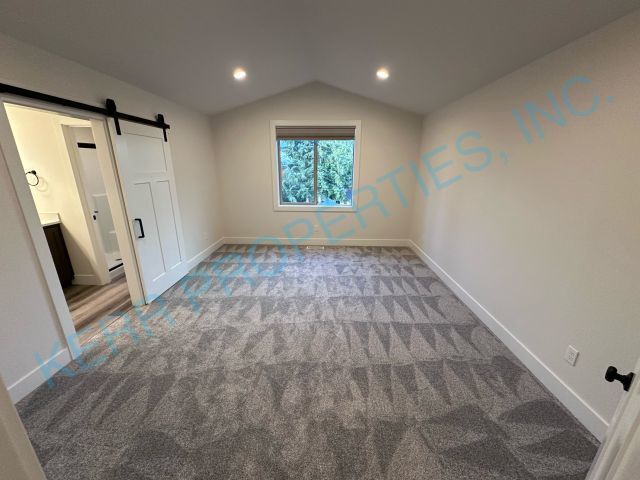 Building Photo - FREE RENT! BRAND NEW! Charming 3-Bed Townh...