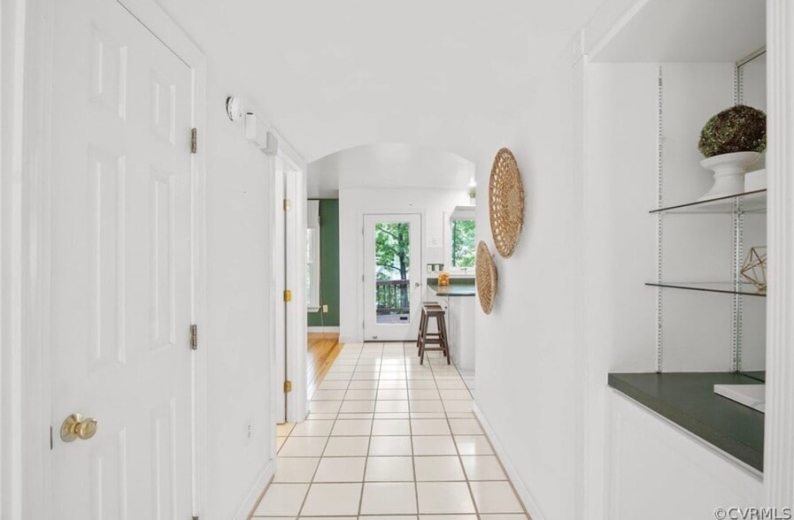 Building Photo - 1402 Groton Ct