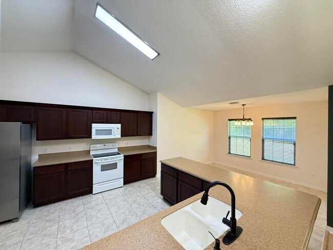 Building Photo - 1681 Village Pkwy