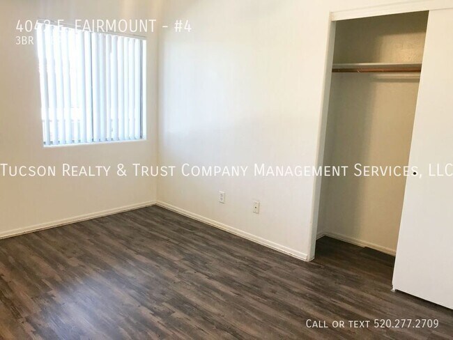 Building Photo - 4042 E. FAIRMOUNT-#4