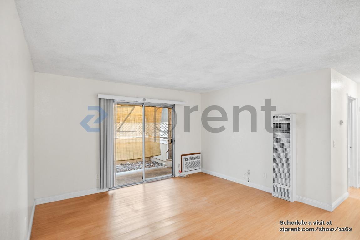 Building Photo - 1079 Tekman Dr