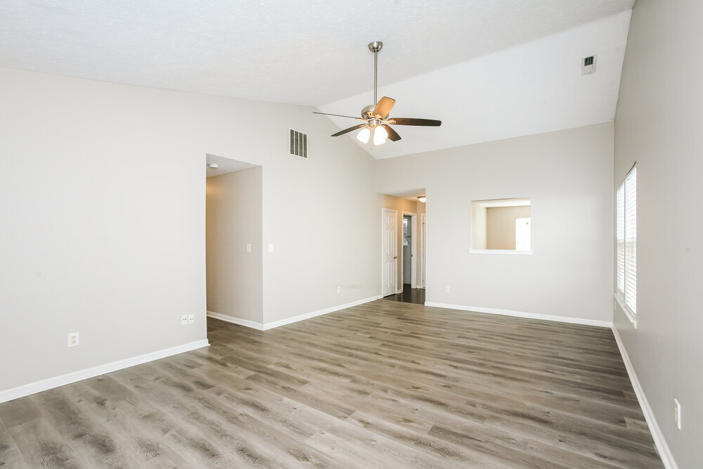 Building Photo - 10524 Day Star Dr