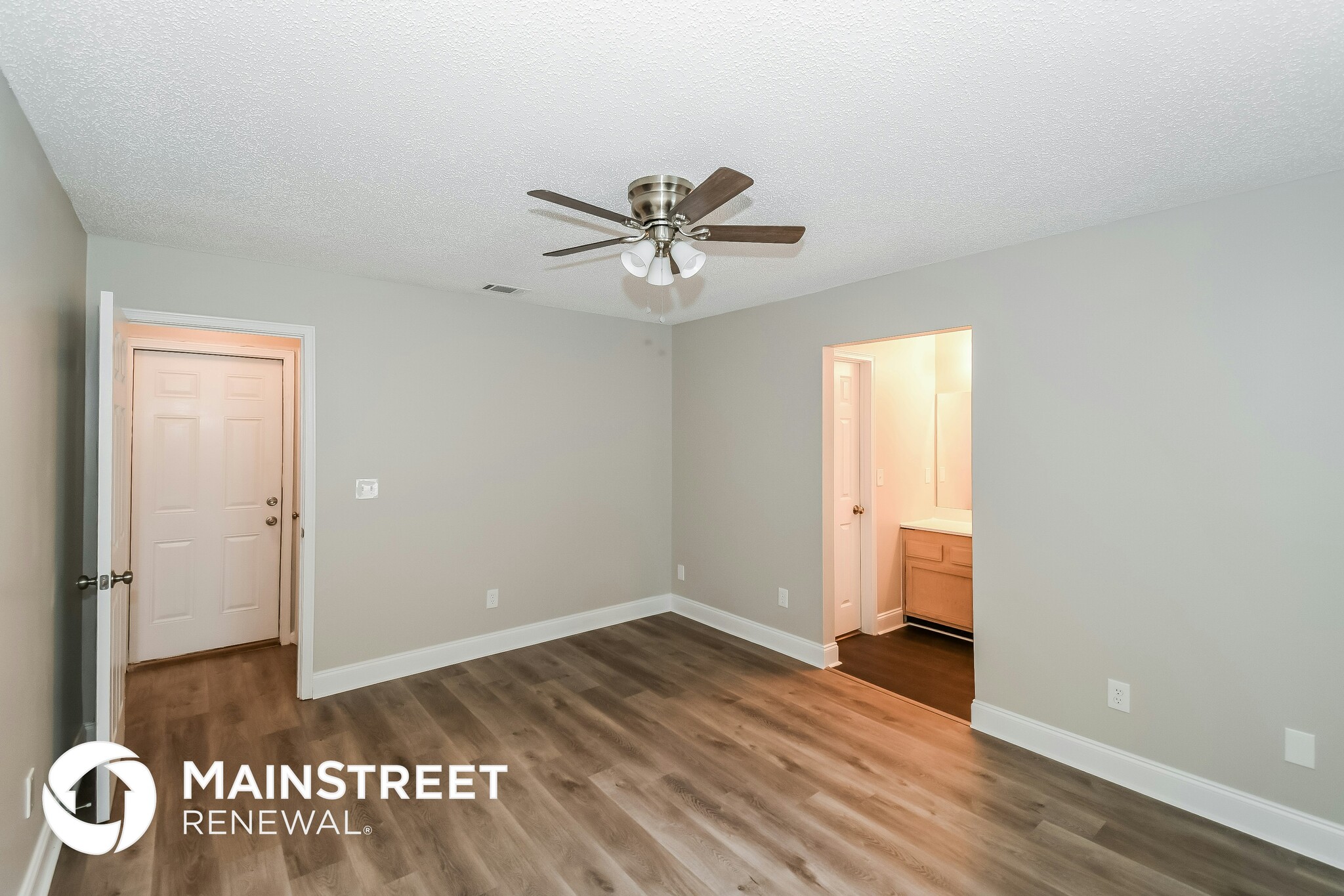 Building Photo - 8965 Bridgecreek Dr W