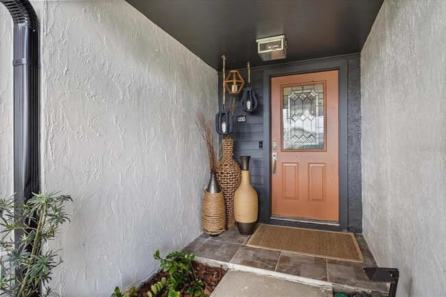 Building Photo - 989 Summer Lakes Dr