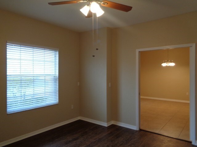 Building Photo - 5745 Woodruff Way