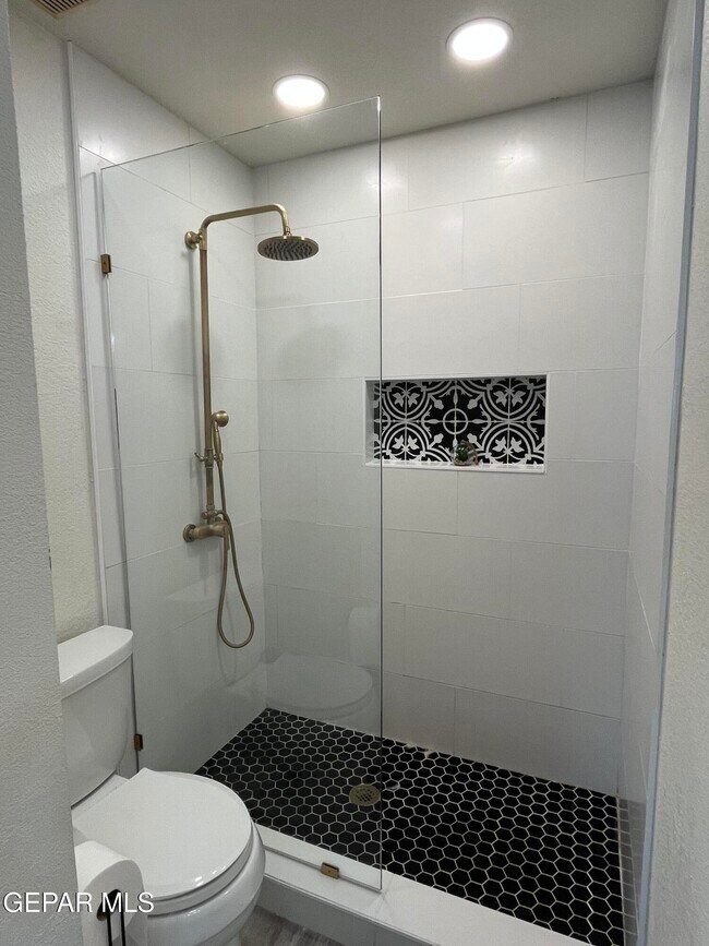 Building Photo - 1424 Cloud Ridge Dr