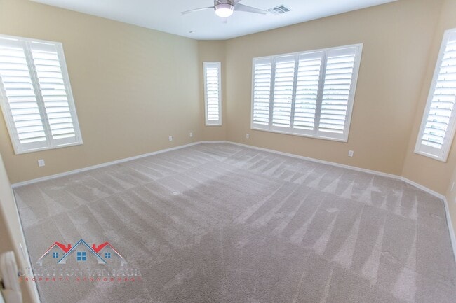 Building Photo - 5908 E Bramble Berry Ln