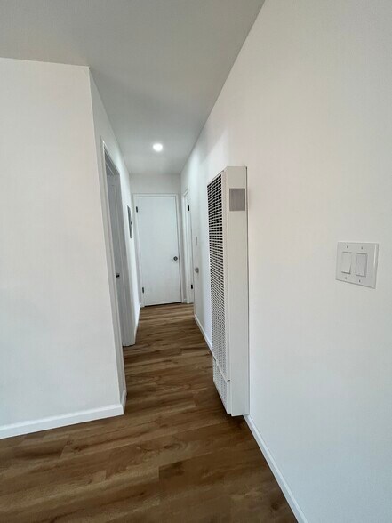 Building Photo - 3084 Capp St