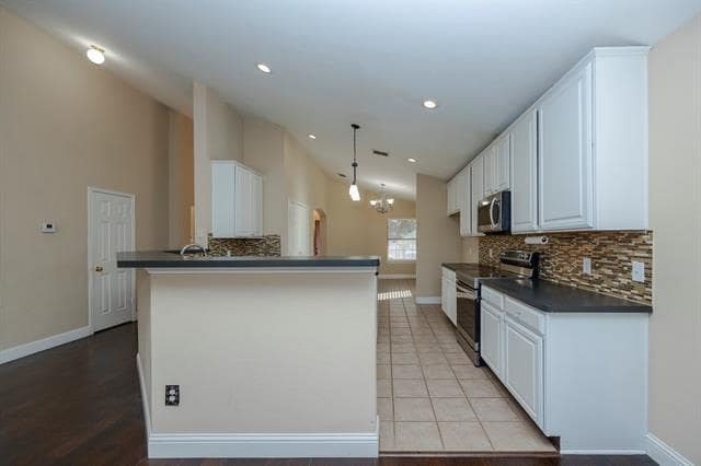 Building Photo - 1408 Millbrook Ln