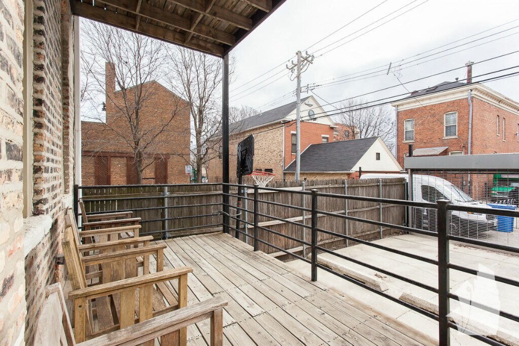 Building Photo - 2113 W Washington Blvd
